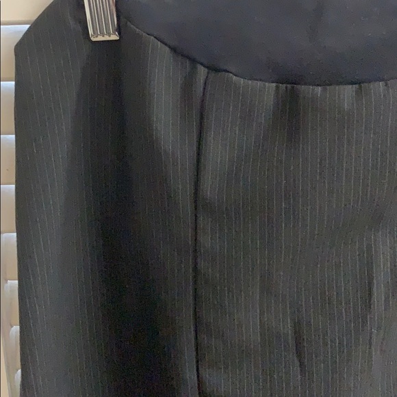 Motherhood Maternity skirt for work - Picture 3 of 5